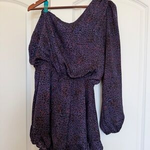 One shoulder romper